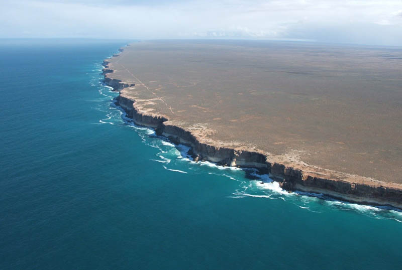 THE EDGE OF EARTH – BUNDA CLIFFS OF AUSTRALIA