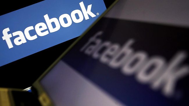 Facebook Spies on Phone users Text Messages, Emails report says