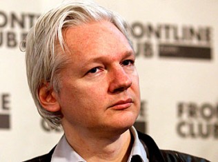 Assange Accuser Worked with US-Funded, CIA-Tied Anti-Castro Group