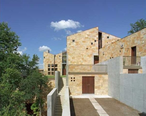 modern-castle-in-austin