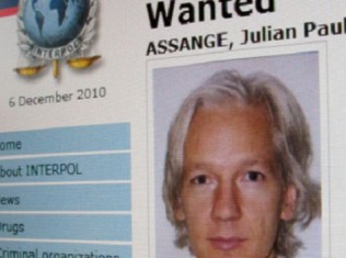 BREAKING: UK Met Police Enter Ecuadorian Embassy Building In Physical Extradition Attempt on Julian Assange