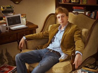 Activist Barrett Brown Raided by FBI During Online Video Chat